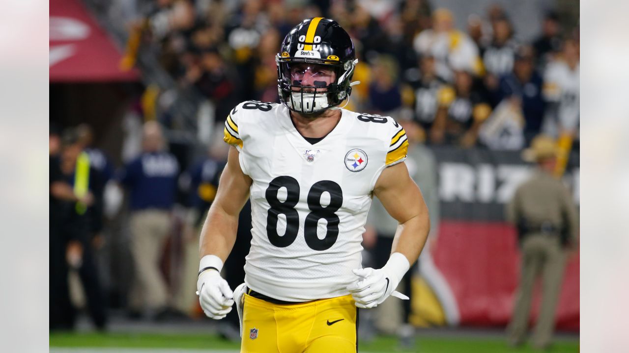 Houston Texans sign veteran tight end Nick Vannett - On3