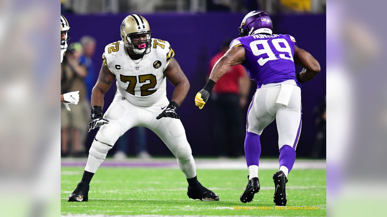 Terron Armstead limps off, Saints trail by 10 - NBC Sports