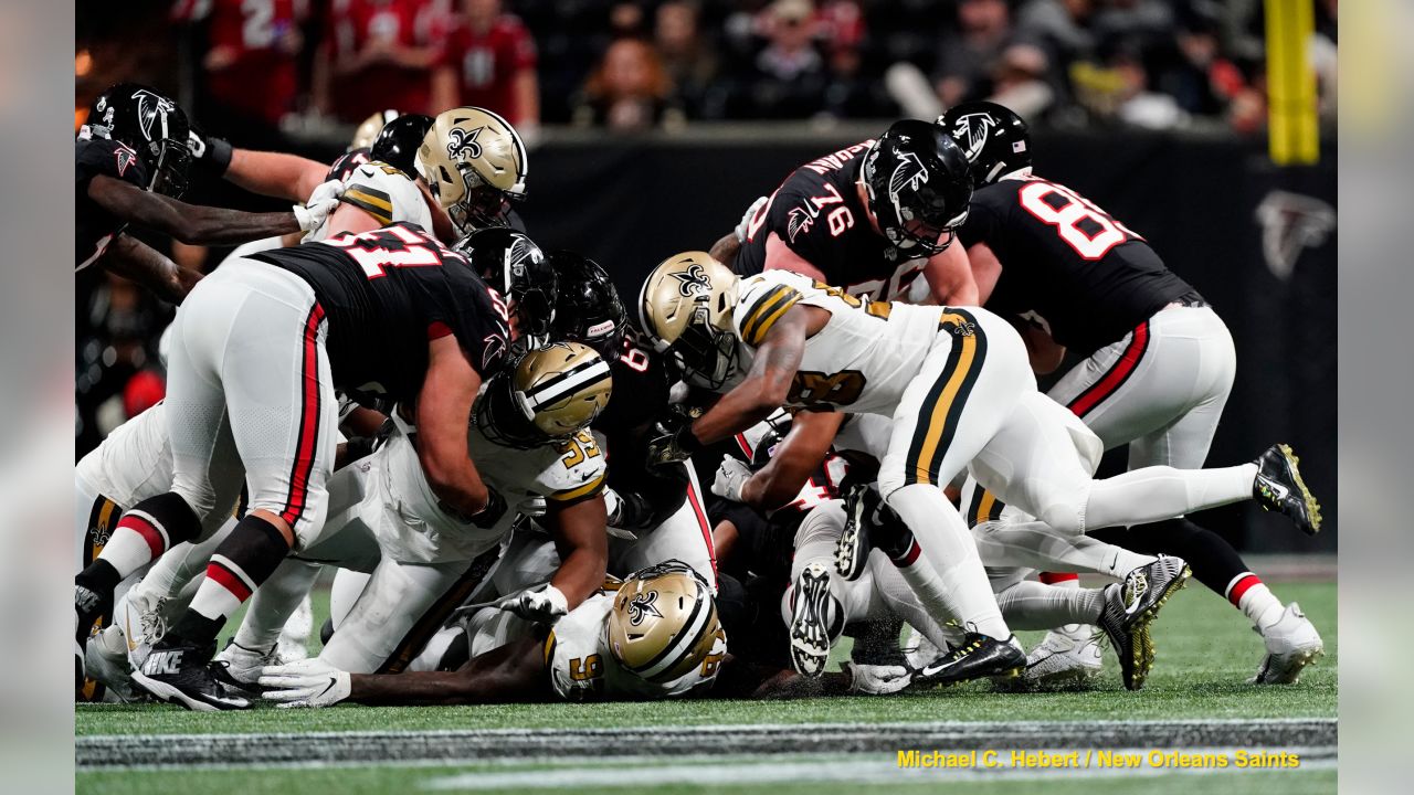 New Orleans Saints beat Atlanta Falcons 26-18 to capture third consecutive  NFC South title