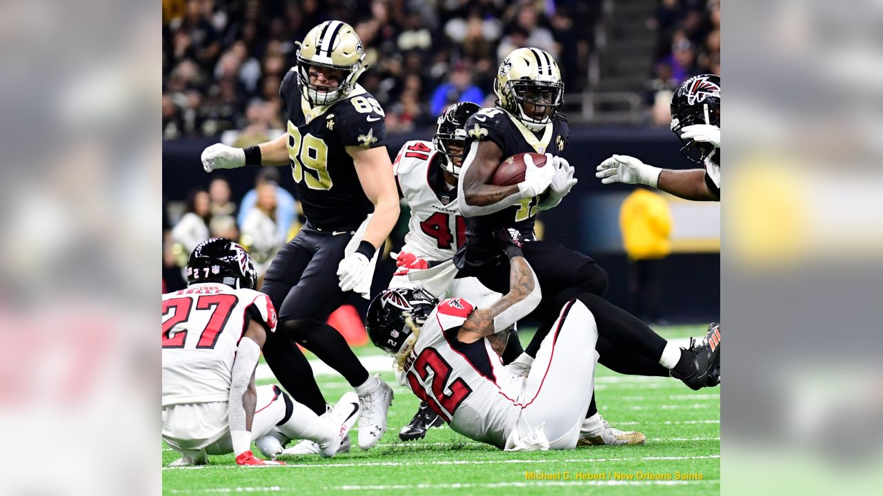 Saints carve up Falcons, 31-17, on Thanksgiving Night