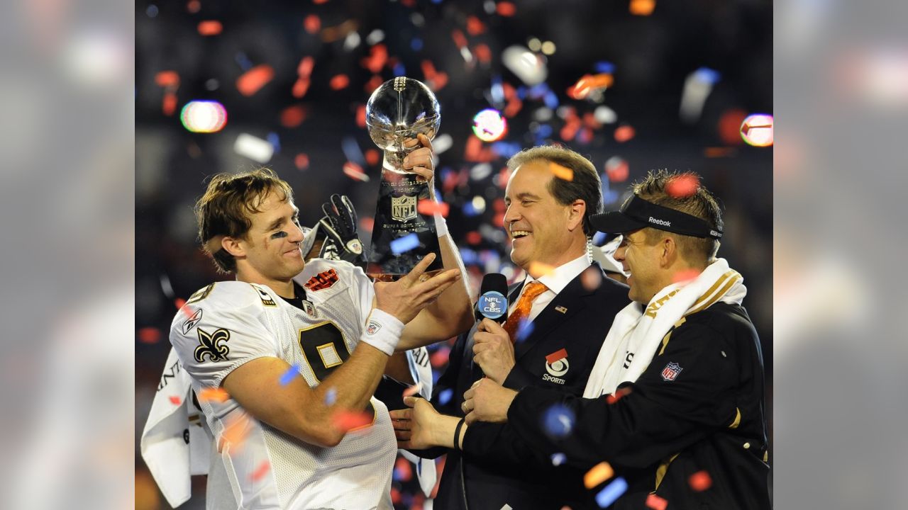 Photofile Pfsaamc02001 Drew Brees Super Bowl XLIV Spotlight Action - 22 Sports Photo - 8 x 10