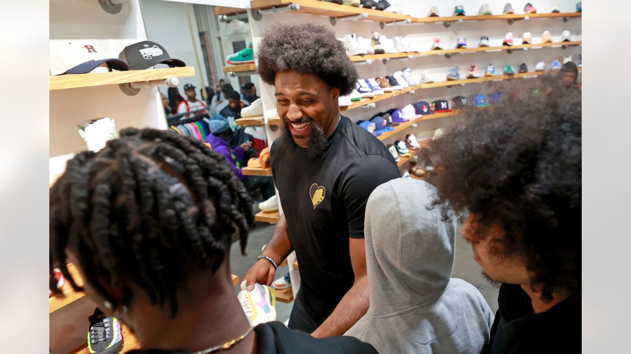 New Orleans Saints on Twitter: Last night, @CamJordan94 gifted 30 kids  from the Youth Empowerment Project (@YEPNOLA) with a pair of sneakers of  their choice! 