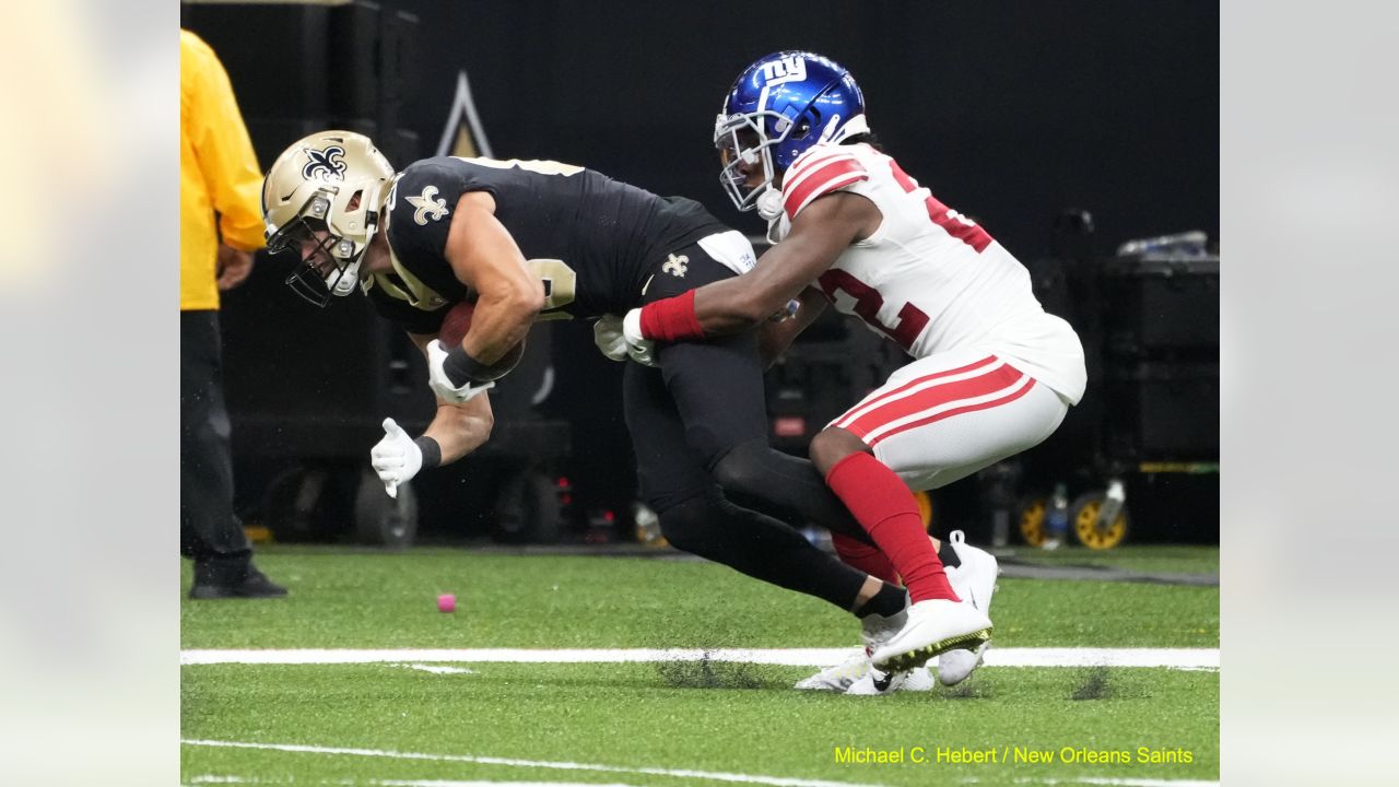 Daniel Jones, Giants ruin Saints' homecoming, win 27-21 in OT