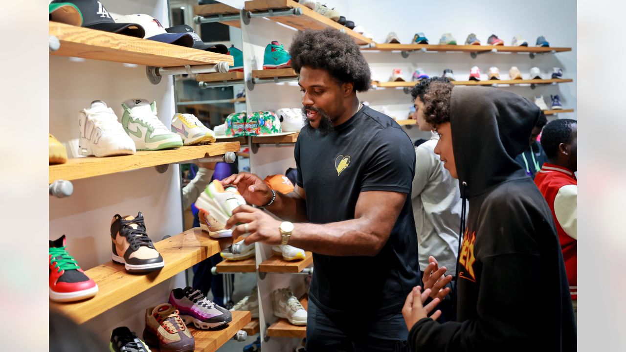 New Orleans Saints on Twitter: Last night, @CamJordan94 gifted 30 kids  from the Youth Empowerment Project (@YEPNOLA) with a pair of sneakers of  their choice! 