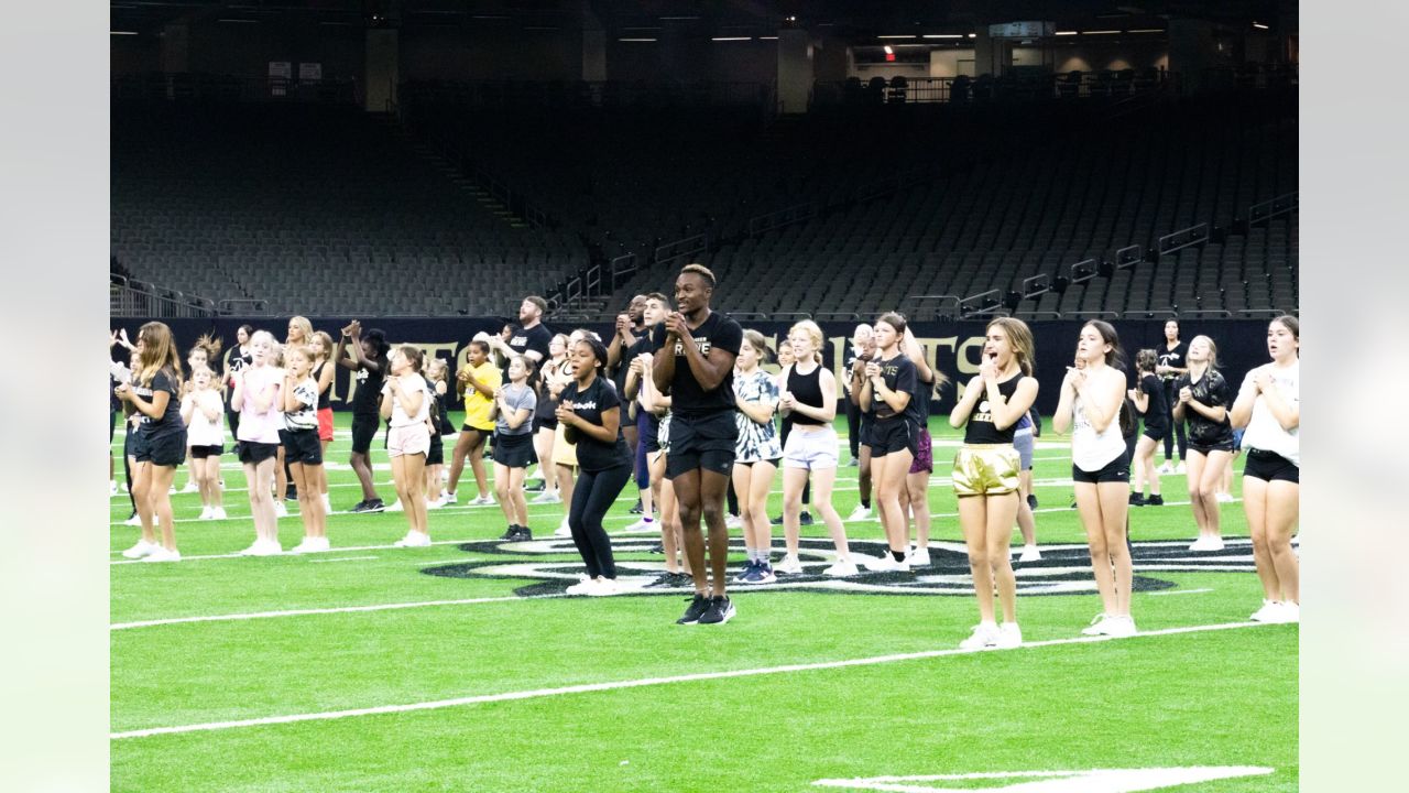 2022 Junior Cheerleaders halftime performance