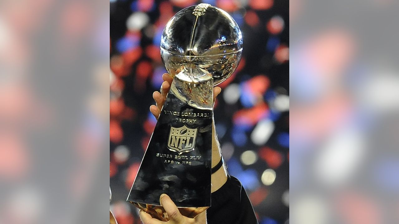 Saints Shown $200,000 Cash, Lombardi Trophy, Super Bowl Ring by Sean Payton  Before NFL Playoffs