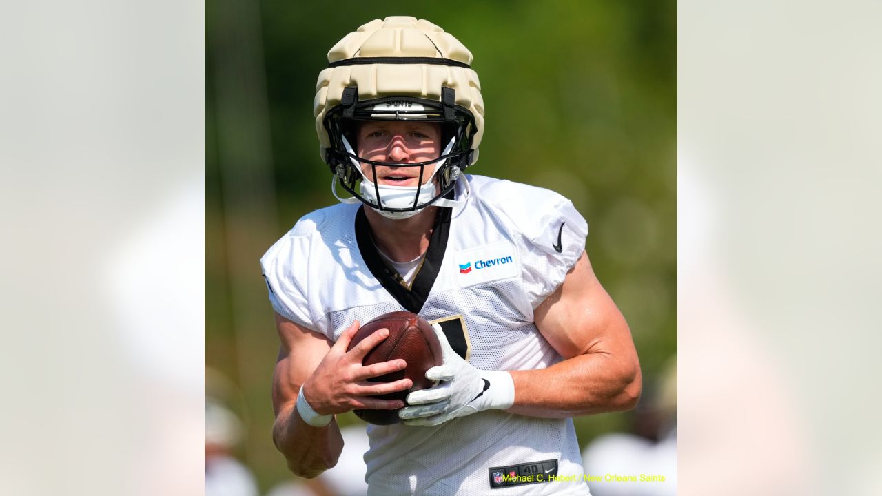 New Orleans Saints running back Alvin Kamara (41) runs through drills at  the team's NFL football training camp in Metairie, La., Wednesday, July 26,  2023. (AP Photo/Gerald Herbert Stock Photo - Alamy