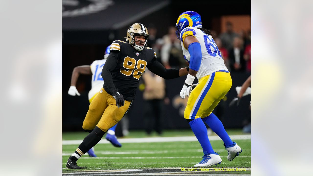 PHOTOS- Rams take down the Saints