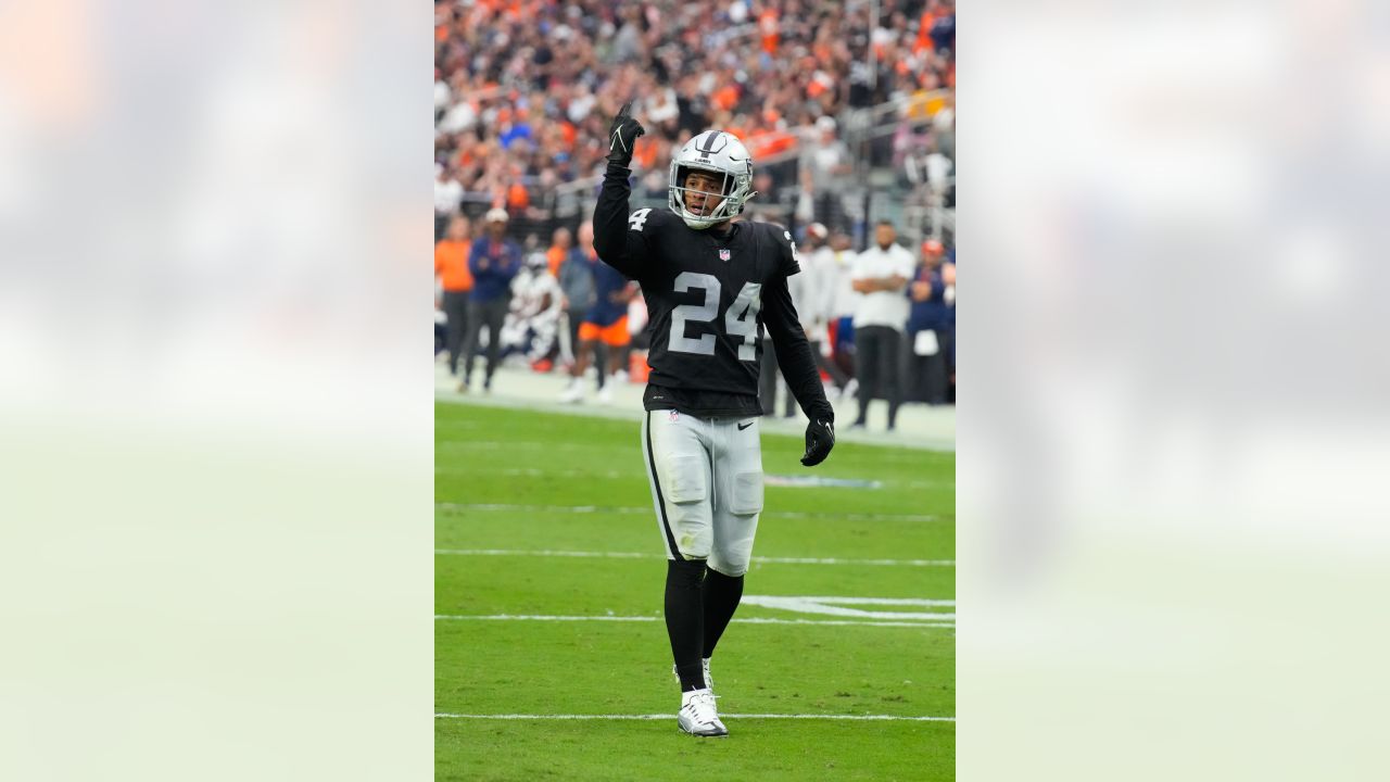 Las Vegas Raiders strong safety Johnathan Abram (24) warms up before the  start of an NFL footba …