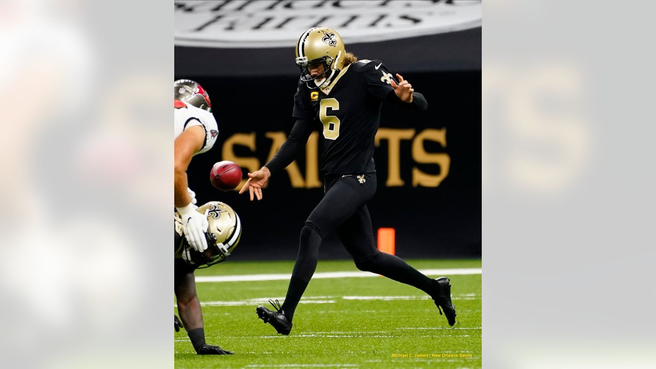 Photos: Thomas Morstead with the New Orleans Saints