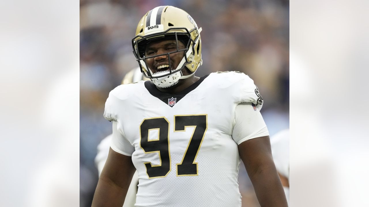 New Orleans Saints agree to terms with defensive lineman Malcolm Roach