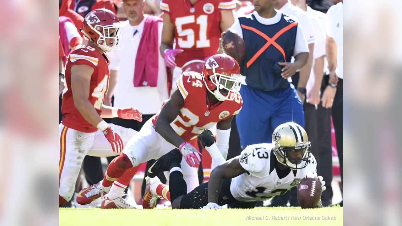 October 30, 2017: Kansas City Chiefs cornerback Eric Murray (21) between  snaps during the NFL Football Game between the Denver Broncos and the Kansas  City Chiefs at Arrowhead Stadium in Kansas City