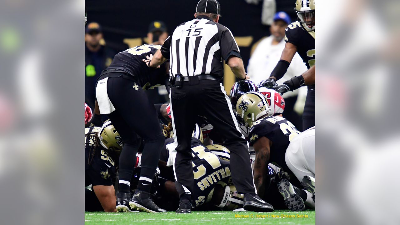 Saints carve up Falcons, 31-17, on Thanksgiving Night