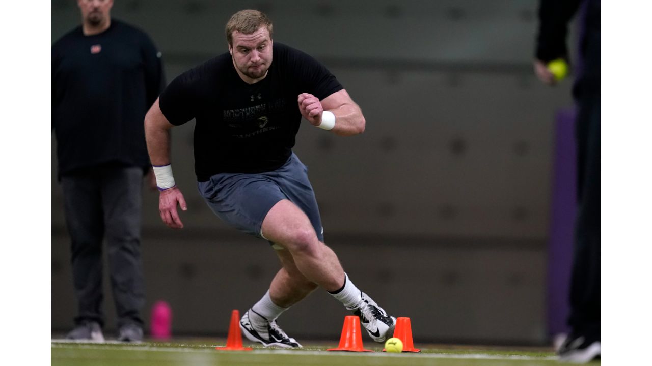 Meet Trevor Penning: Freak athlete, 'nasty' attitude … and worthy of Round  1 in NFL Draft? - The Athletic