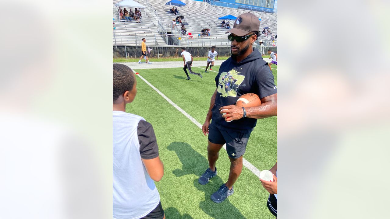 Saints DT Malcolm Roach holds football camp for kids - Canal