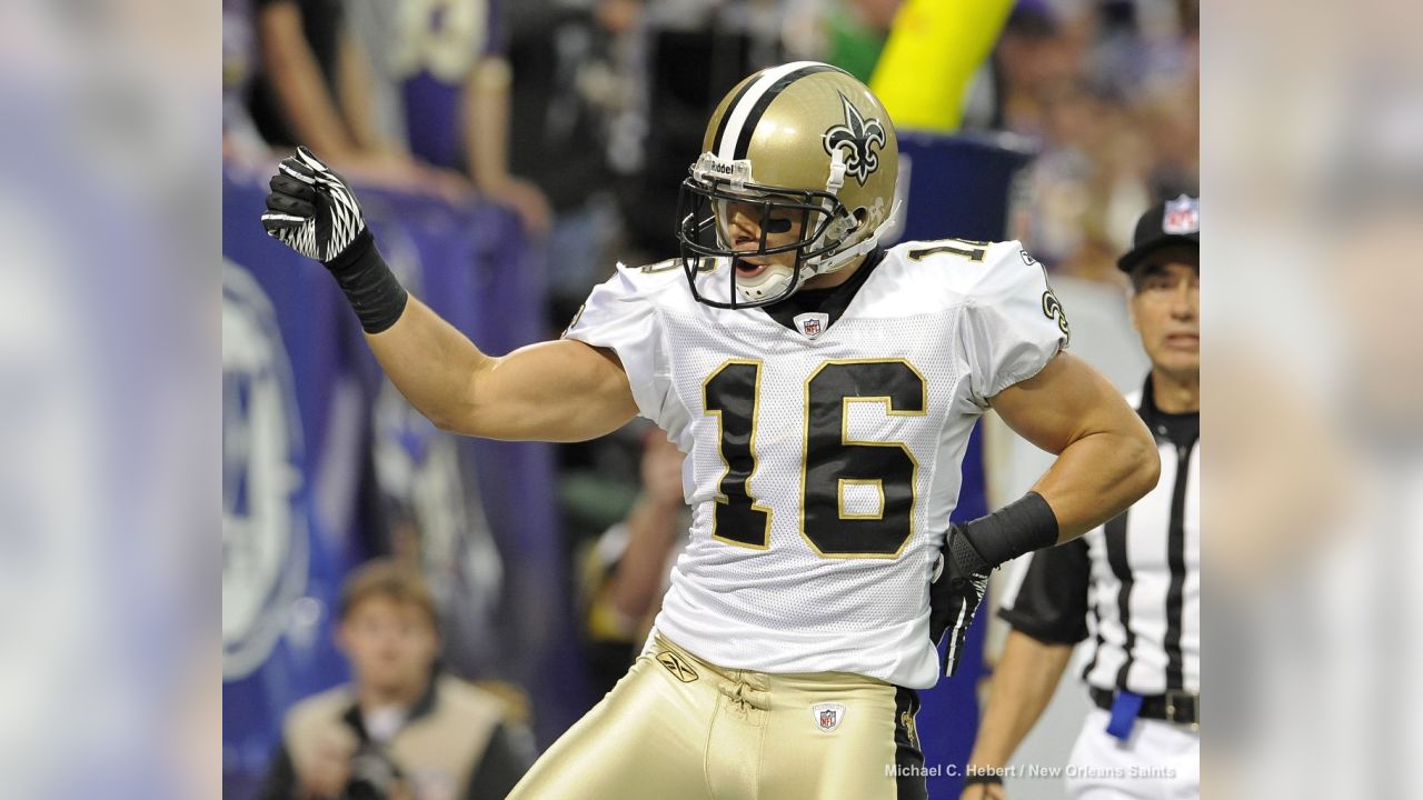 Lance Moore Of The New Orleans Saints In Post Game Interview With CBS  Sports At The Louisiana Superdome Nov 24, 2008 Stock Photo, Picture and  Royalty Free Image. Image 24484024.