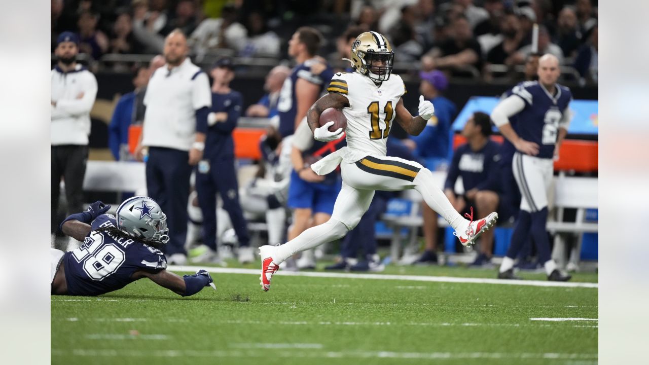 Framed Deonte Harris New Orleans Saints Signed 8x10 Endzone Photo