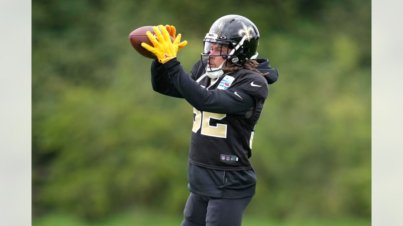 Photos: Saints practice in London, debut black helmets