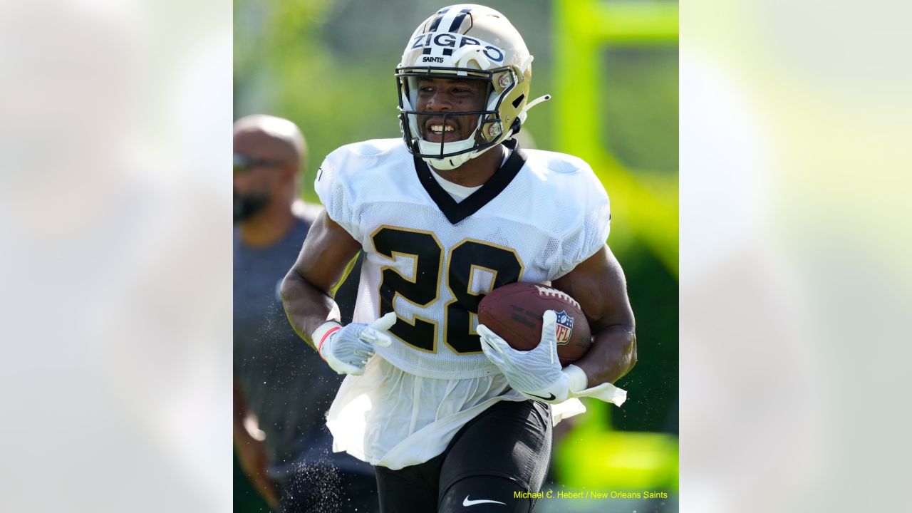 New Orleans Saints guard Lewis Kidd (66) runs through drills at the NFL  team's football training camp in Metairie, La., Wednesday, Aug. 2, 2023.  (AP Photo/Gerald Herbert Stock Photo - Alamy