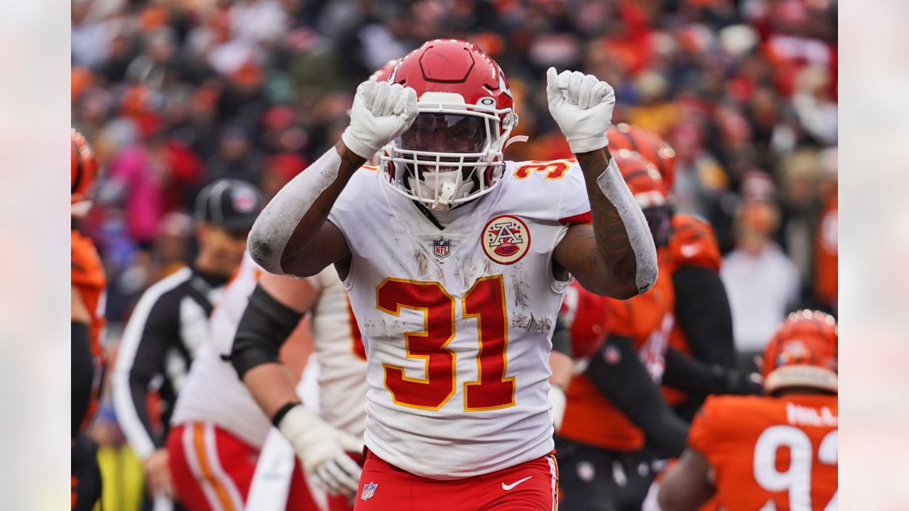 Report: Arizona Cardinals are signing former Chiefs RB Darrel Williams