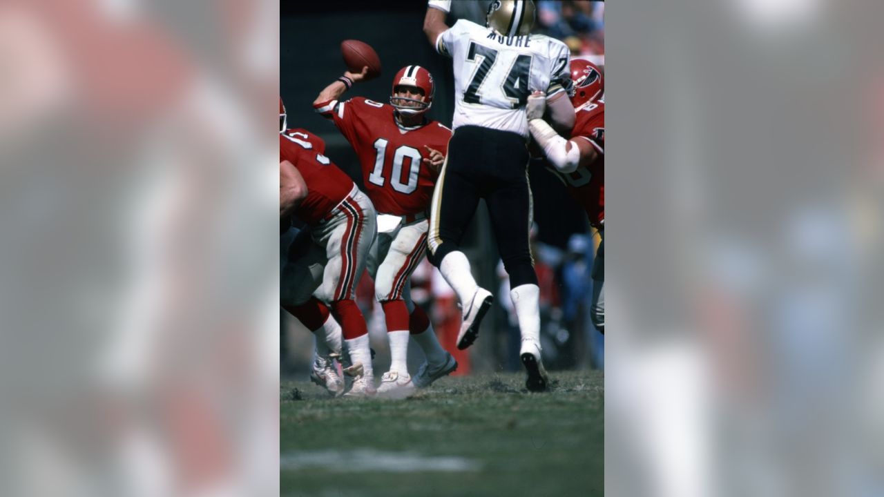 Saints Legend Spotlight: Derland Moore