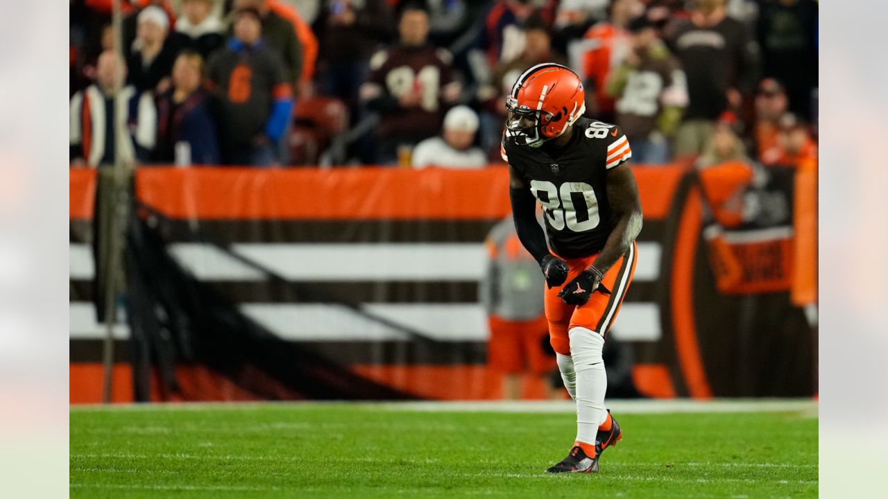 Browns fans remember Saints receiver Jarvis Landry for changing