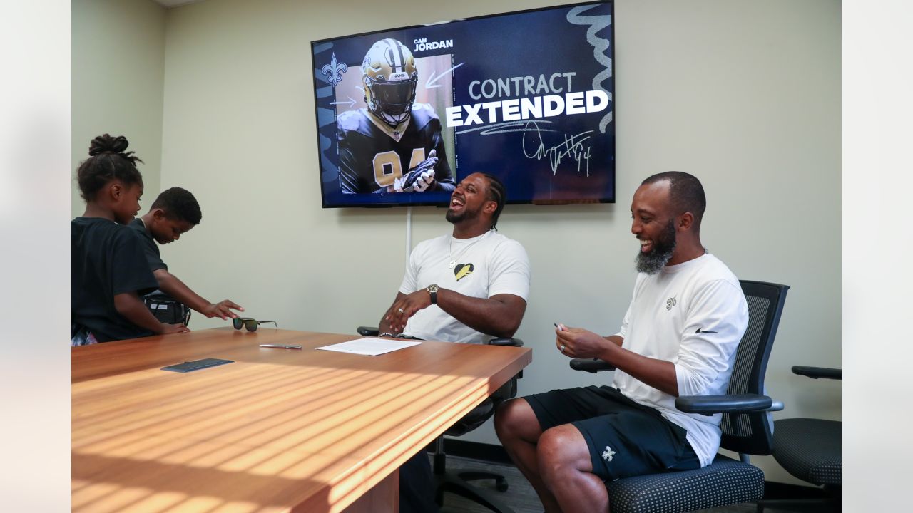 New Orleans Saints' Cam Jordan blesses 108-year-old veteran with Super Bowl  tickets - Sports Spectrum