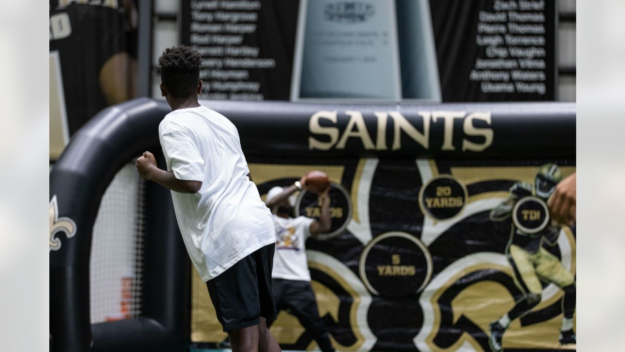 Saints wide receiver Jarvis Landry's high school jersey number to be  retired in ceremony Friday – Crescent City Sports