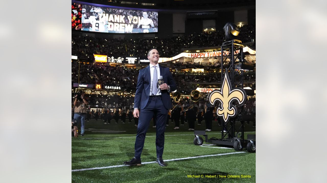 Brees, Ingram, help Saints smash Rams in Superdome, 49-21