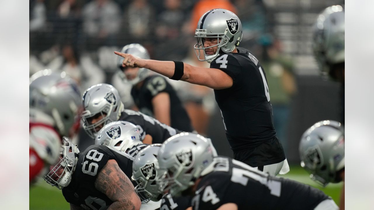 Saints To Meet With Raiders QB Derek Carr; Teams Have Agreed On