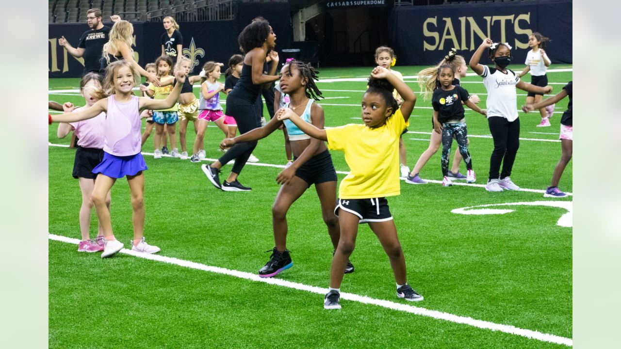 New Orleans Pelicans young core cheer Saints at Super Dome