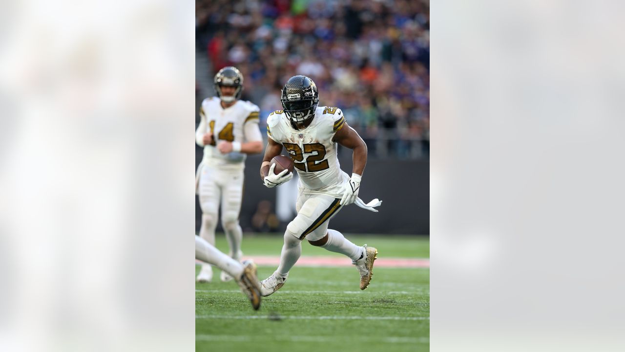 Saints RB Mark Ingram Needs to Come Up Big in 2022 - Sports Illustrated New  Orleans Saints News, Analysis and More