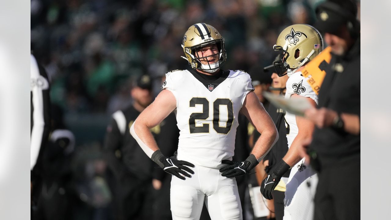 New Orleans Saints linebacker Pete Werner (20) in action during an NFL  football game against the Tampa Bay Buccaneers, Sunday, Sept. 18, 2022, in New  Orleans. (AP Photo/Tyler Kaufman Stock Photo - Alamy