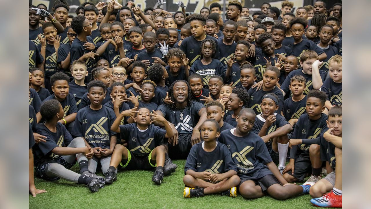 Alvin Kamara puts kids to work at first New Orleans football camp, Saints