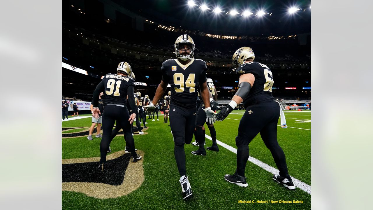 New Orleans Saints defensive end Cameron Jordan (94) leaves the field after  the saints defeated the Tampa Bay Buccaneers at the Mercedes-Benz Superdome  in New Orleans November 5, 2017. Photo by AJ