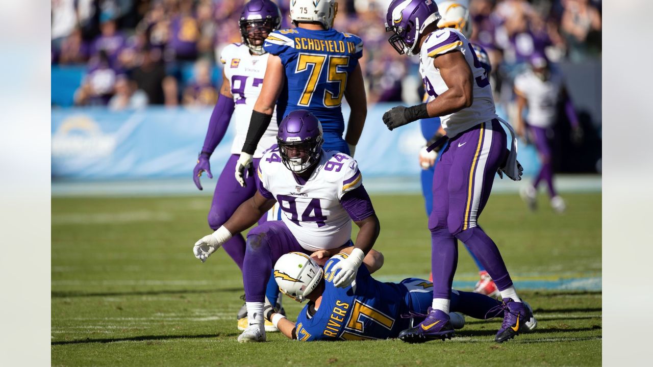 Vikings select Iowa DT Jaleel Johnson in fourth round of draft