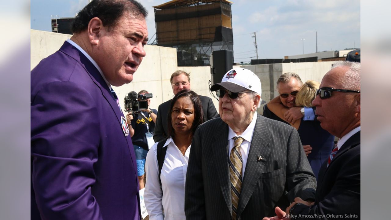 New Orleans Saints - The Saints and the Mercedes-Benz Superdome are  unveiling a newly renovated specialty cocktail tavern themed space in honor  of the team's late owner Tom Benson. The project was