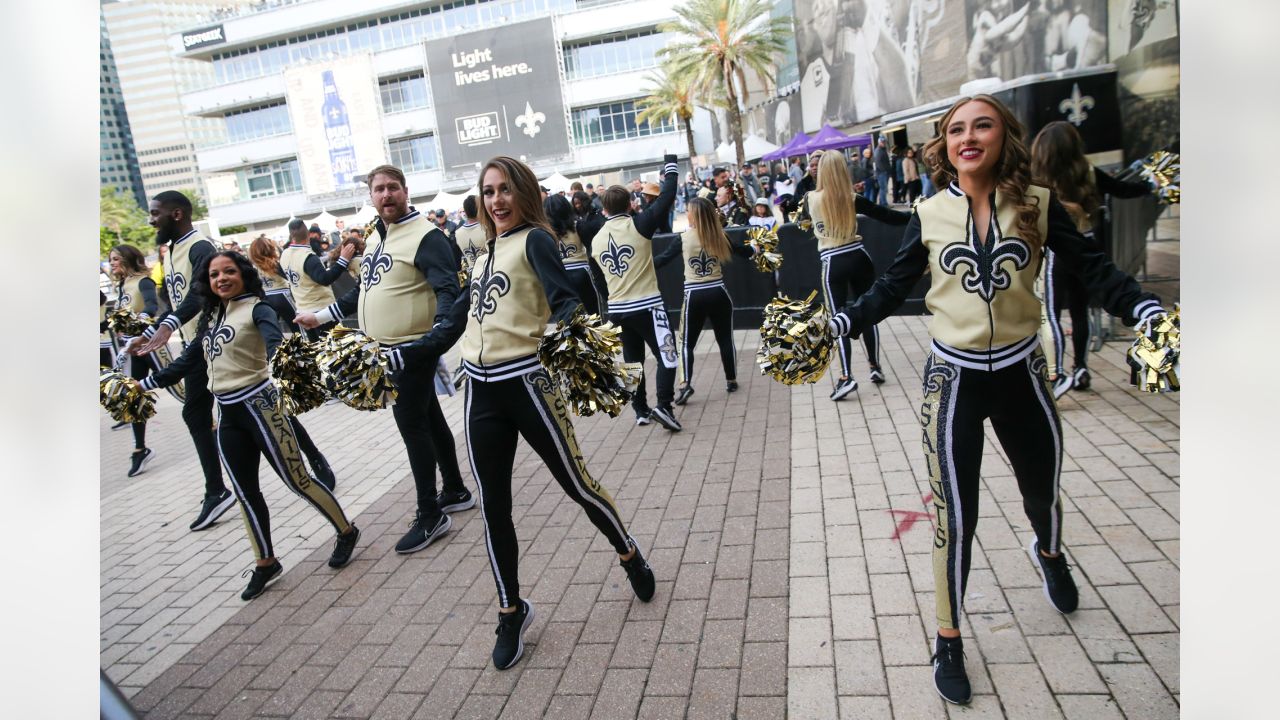 Checking in from Champions Square! WHO DAT! : r/Saints