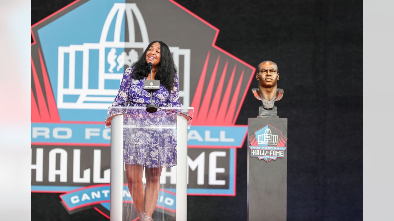 Enshrinement Week 2022 - Sam Mills Friends & Family