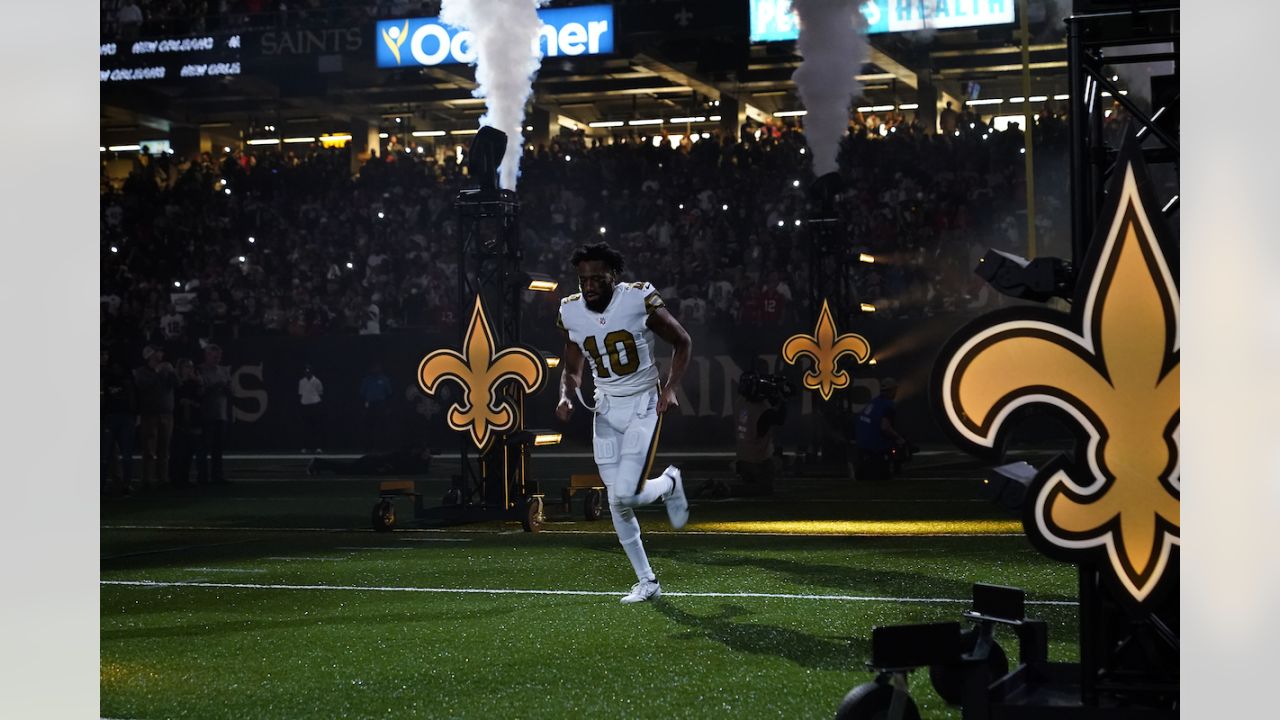 Tre'Quan Smith of the New Orleans Saints runs during a game against