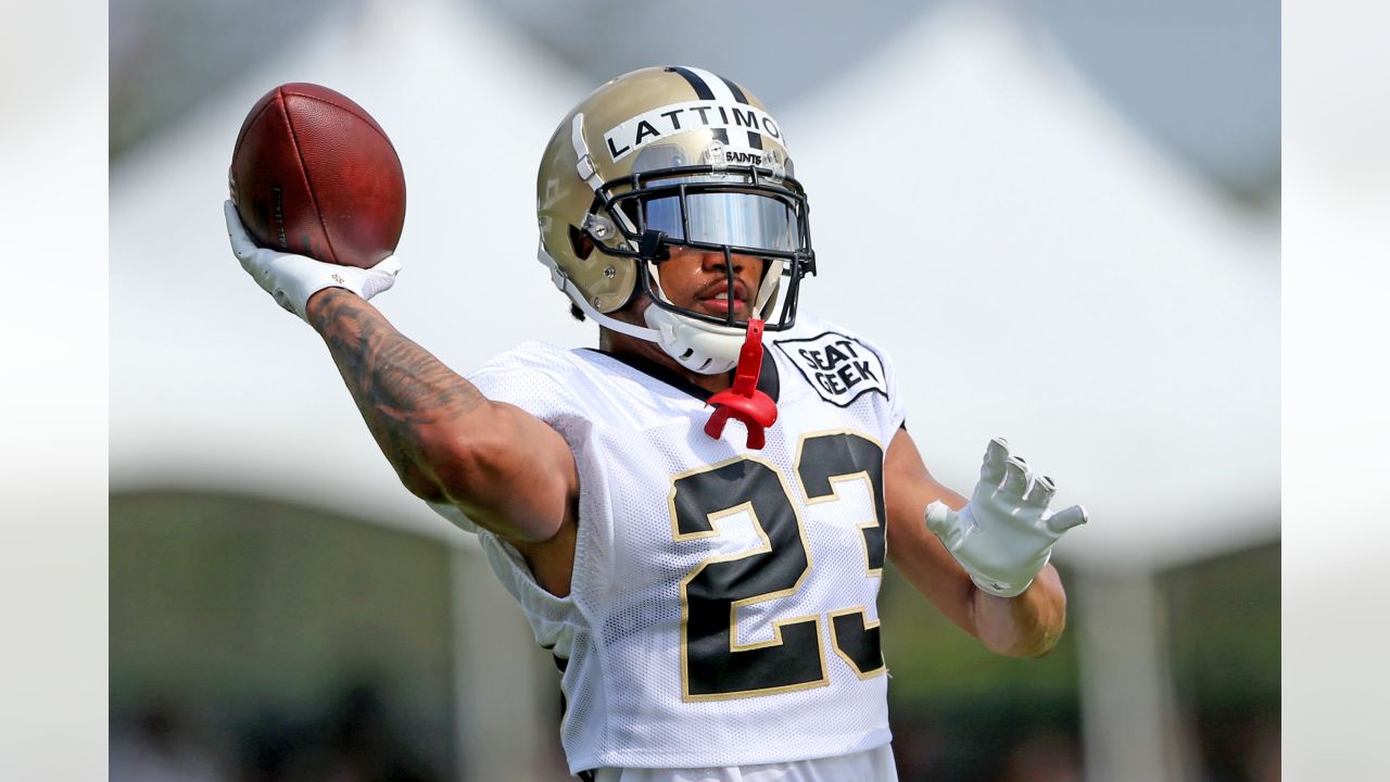 Nick Vannett back at Saints camp after severe flu, not COVID