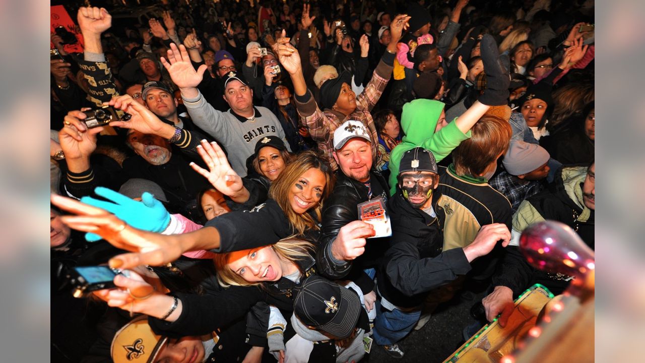 Photos of the New Orleans Saints Superbowl Parade — Yoga with Pashupa