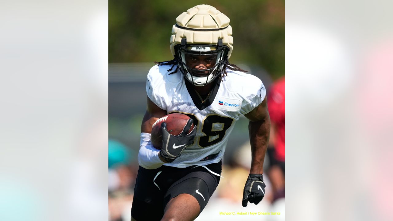 New Orleans Saints running back Alvin Kamara (41) runs through drills at  the team's NFL football training camp in Metairie, La., Wednesday, July 26,  2023. (AP Photo/Gerald Herbert Stock Photo - Alamy