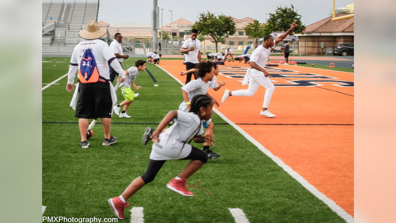 Fleur-de-Links, July 19: Saints cornerback hosts youth football camp - BVM  Sports