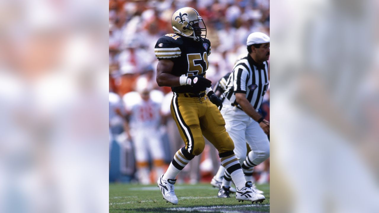 Sam Mills loomed large as a New Orleans Saints linebacker, will join Ring  of Honor