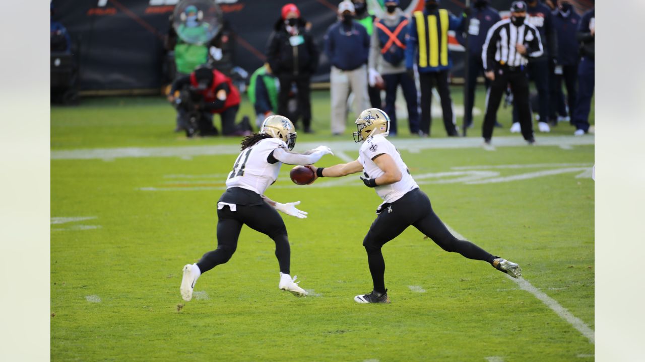 New Orleans Saints shut down the Chicago Bears in a NFC wild card