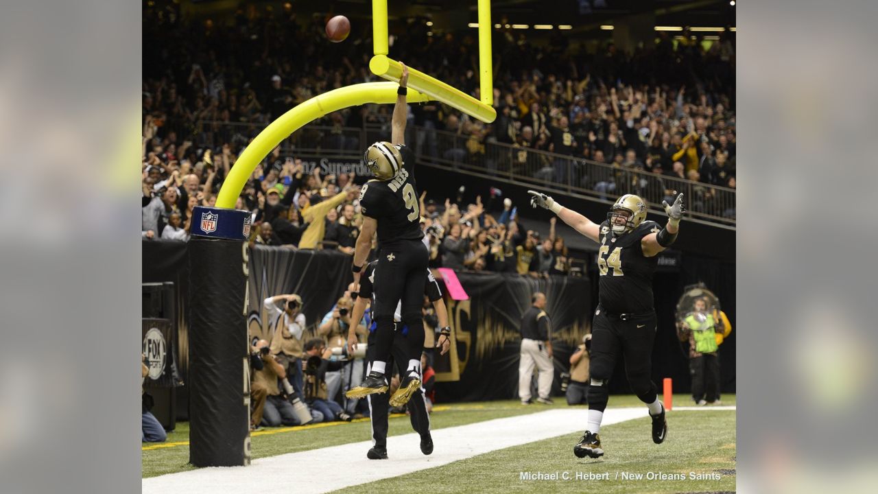 Drew Brees celebrates 40th birthday in the club like a 40-year-old man in  the club, This is the Loop