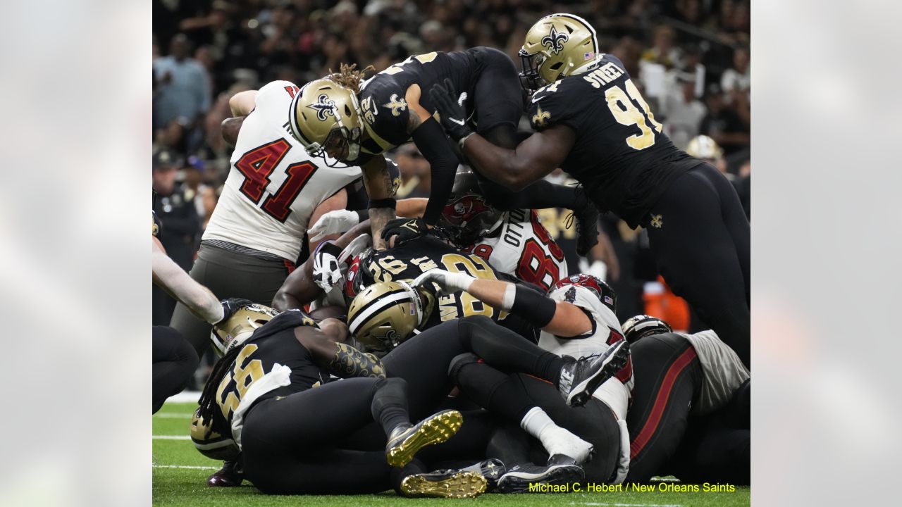 Saints vs. Bucs shutout live updates: Sunday Night Football score, news,  highlights from NFC South duel - The Athletic