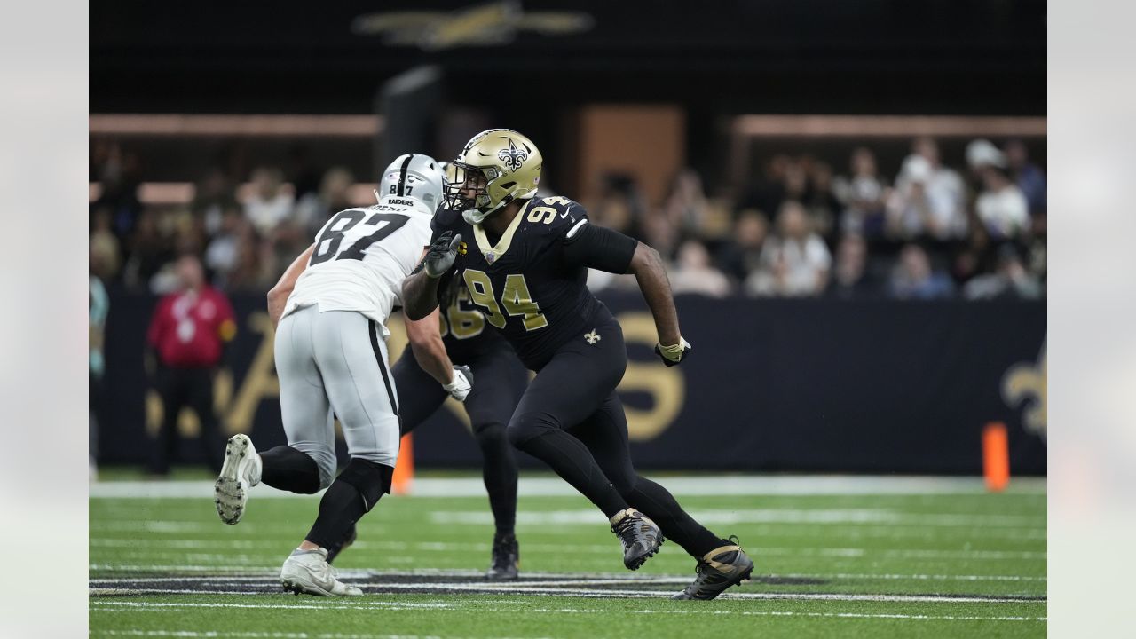 New Orleans Saints defensive end Cameron Jordan (94) defends against  Pittsburgh Steelers tight end Connor Heyward (83) during an NFL football  game, Sunday, Nov. 13, 2022, in Pittsburgh, PA. (AP Photo/Matt Durisko