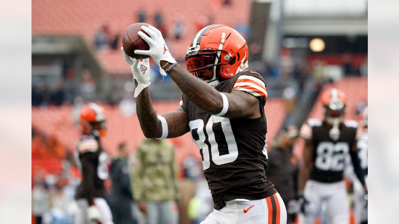 New Orleans Saints wide receiver Jarvis Landry (5) reacts during an NFL  football game against the San Francisco 49ers, Sunday, Nov.27, 2022, in  Santa Clara, Calif. (AP Photo/Scot Tucker Stock Photo - Alamy